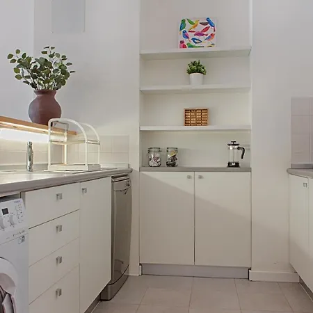 On Downtown Flat Лиссабон